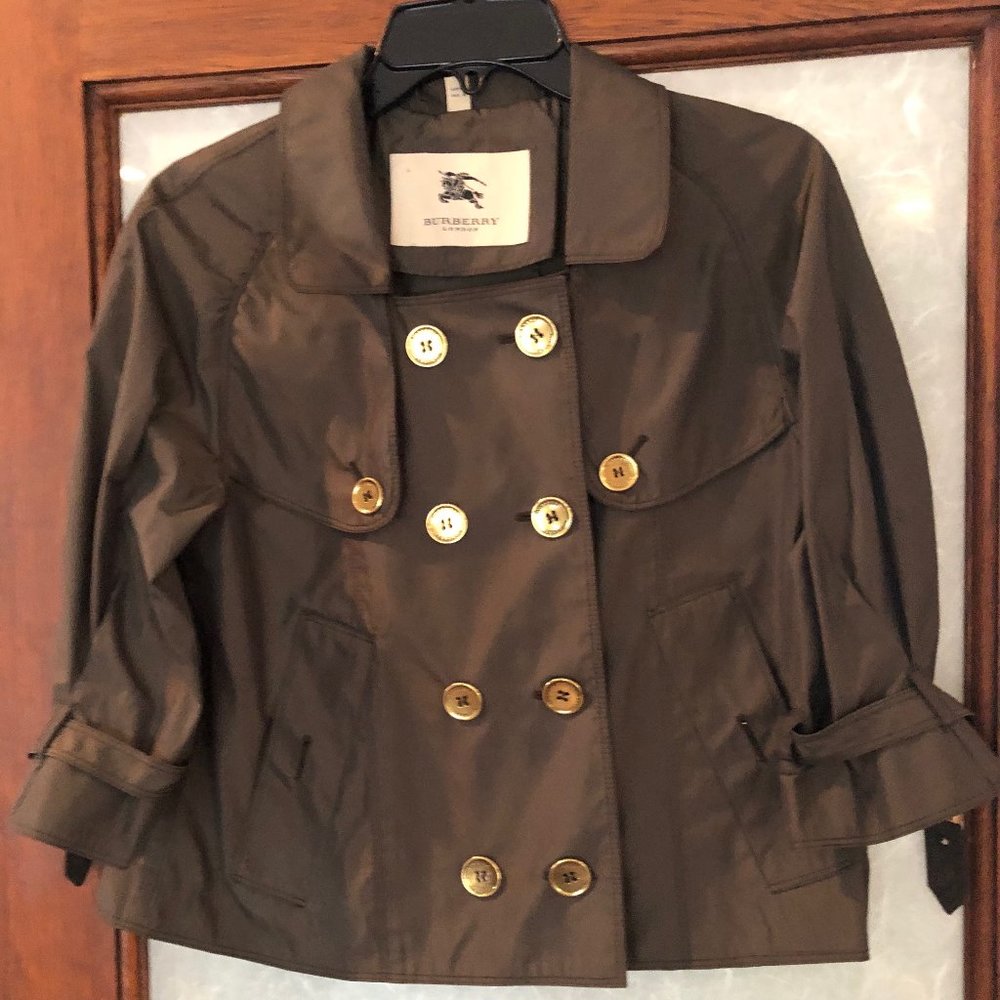 Burberry Cropped Trench